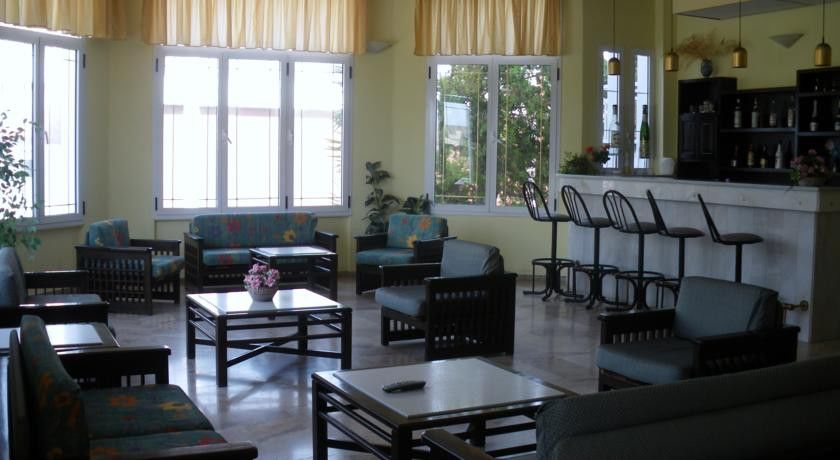 Hotel Anna Apartments Kokkini Hani Exterior foto