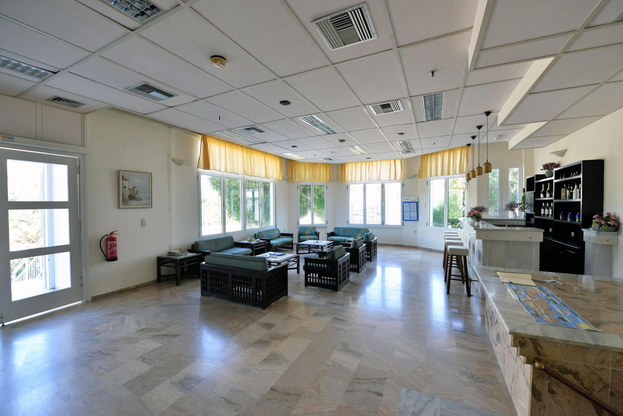 Hotel Anna Apartments Kokkini Hani Exterior foto